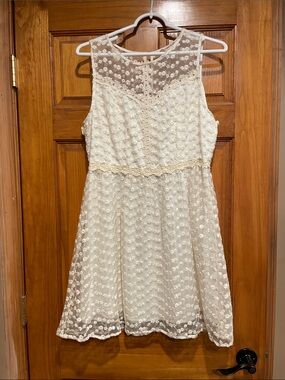 Altar'd State Ivory Floral Lace Sleeveless Dress